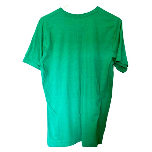 Santa's Favorite Ho Christmas Graphic Green T-shirt - Large - Picture 9 of 11